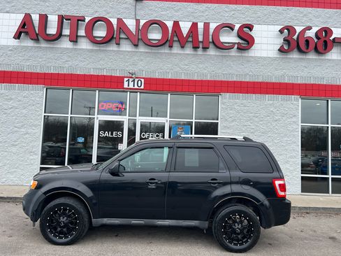 Used 2011 Ford Escape Limited w/ 302A Rapid Spec Order Code image 3