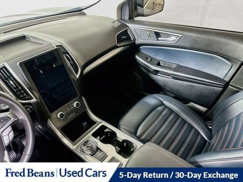 Used 2022 Ford Edge SEL w/ Sport Appearance Package AWD/4WD image 29
