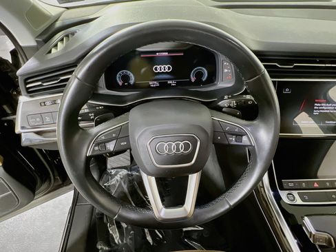Used 2022 Audi Q7 2.0T Premium Plus w/ Premium Plus Package AWD/4WD image 11