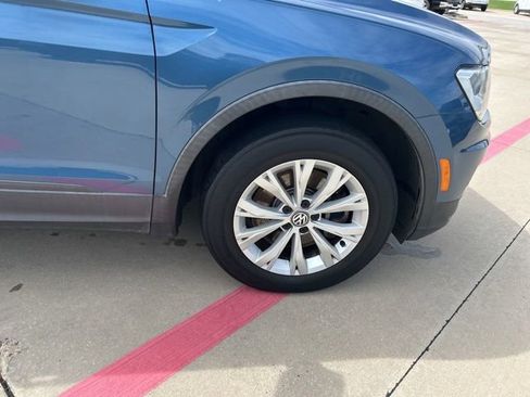 Used 2018 Volkswagen Tiguan S FWD image 18