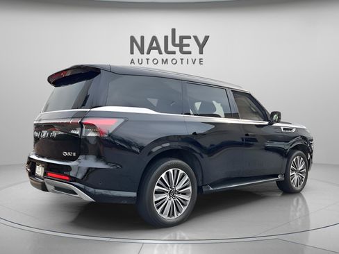 Used 2025 INFINITI QX80 Sensory image 12