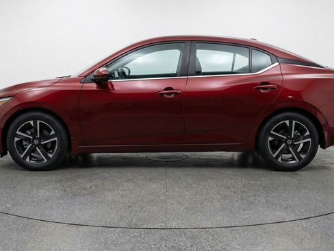 Used 2025 Nissan Sentra SV FWD image 5