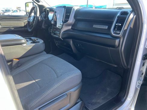 Used 2025 RAM 2500 Big Horn AWD/4WD image 16