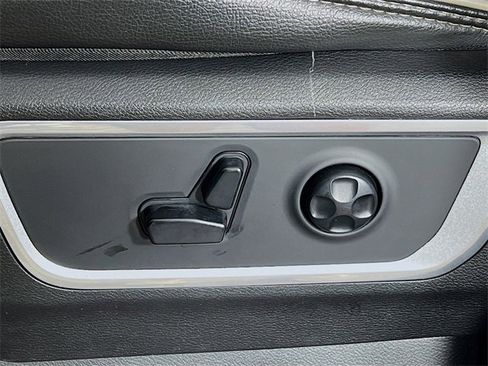 Used 2020 RAM 1500 Laramie image 11