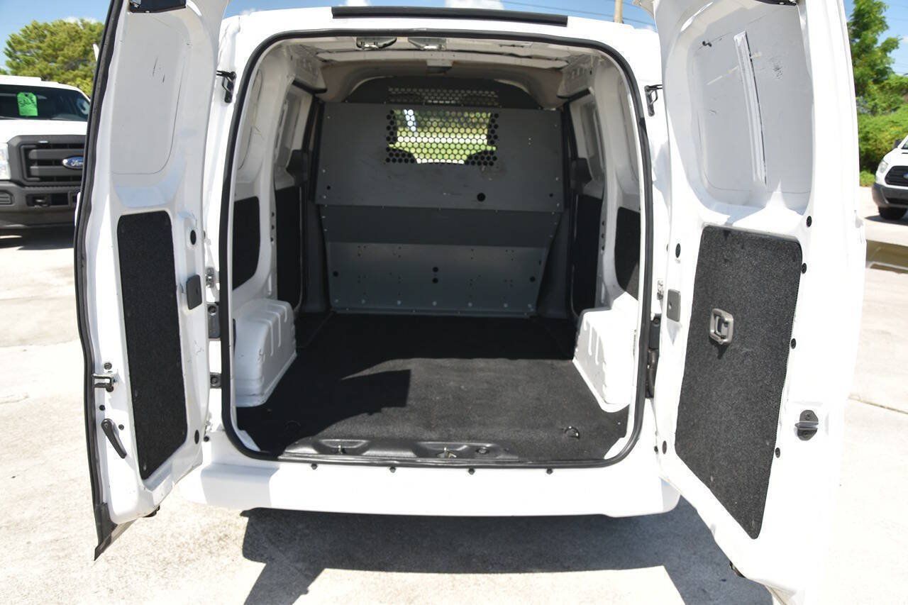 Used 2018 Nissan NV200 SV w/ Navigation Package FWD image 6