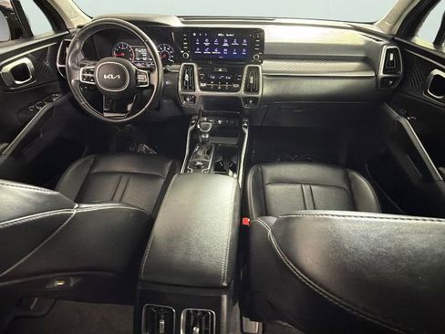 Used 2023 Kia Sorento S w/ Panoramic Sunroof Package FWD image 36