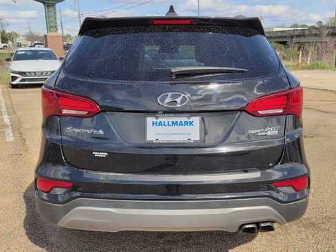 Used 2017 Hyundai Santa Fe Sport image 5