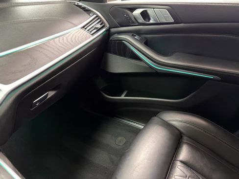 Used 2020 BMW X7 xDrive50i w/ Cold Weather Package image 26