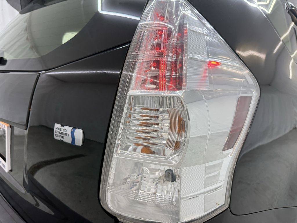 Used 2012 Toyota Prius V Three FWD image 33