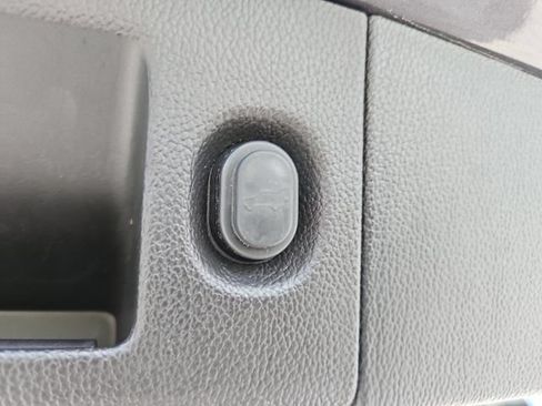 Used 2015 Cadillac Escalade ESV Premium AWD/4WD image 7