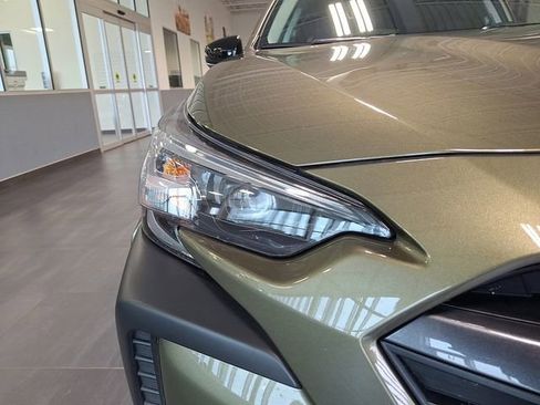 Certified 2025 Subaru Outback Premium AWD/4WD image 9