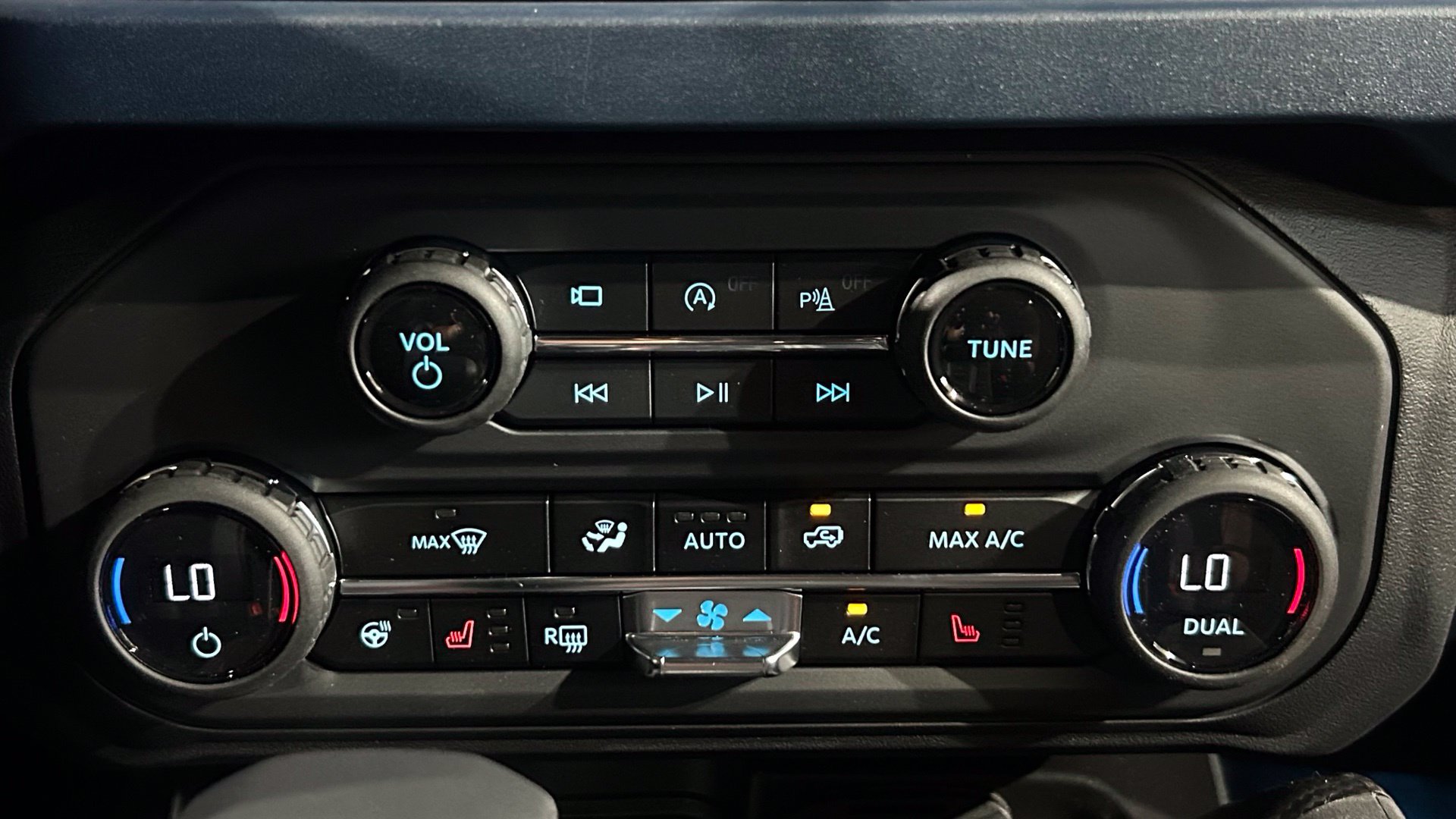 New 2026 Ford Bronco Raptor w/ Interior Carbon Fiber Pack AWD/4WD image 90