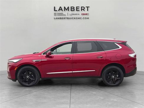 Used 2024 Buick Enclave Essence w/ Experience Buick Package AWD/4WD image 2