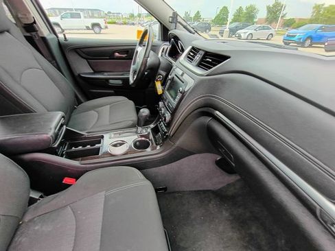 Used 2017 Chevrolet Traverse LT FWD image 12