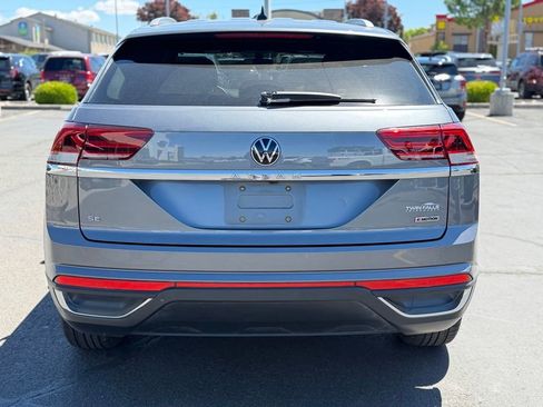 Used 2022 Volkswagen Atlas Cross Sport SE AWD/4WD image 4