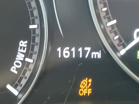 Used 2025 MAZDA CX-50 AWD 2.5 Hybrid w/ Premium Pkg image 2