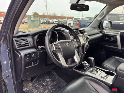 Used 2011 Toyota 4Runner Limited image 9