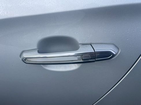 Used 2018 Cadillac XTS Luxury image 16