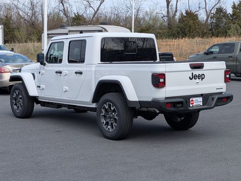 New 2026 Jeep Gladiator Sport image 7