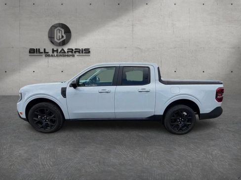 Used 2025 Ford Maverick Lariat w/ Black Appearance Package AWD/4WD image 4