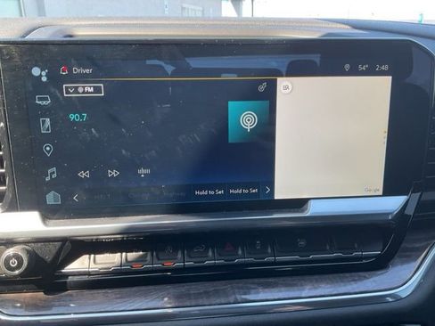 Used 2023 Chevrolet Silverado 1500 LTZ AWD/4WD image 5