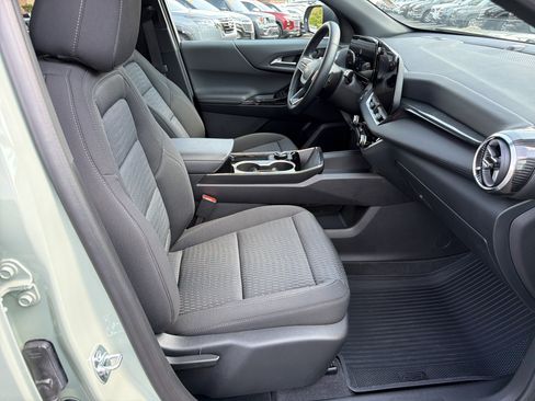 Used 2026 Chevrolet Equinox LT w/ LPO, Floor Liner Package FWD image 13