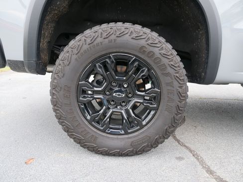 Certified 2024 Chevrolet Silverado 1500 ZR2 w/ Technology Package image 12