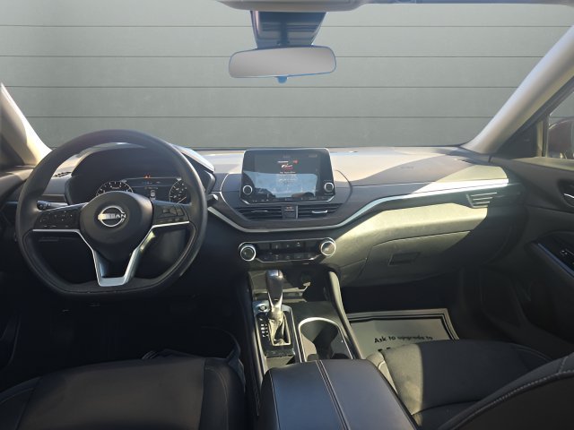 Certified 2023 Nissan Altima 2.5 SV FWD image 10