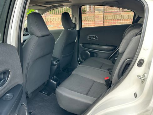 Used 2020 Honda HR-V EX image 7