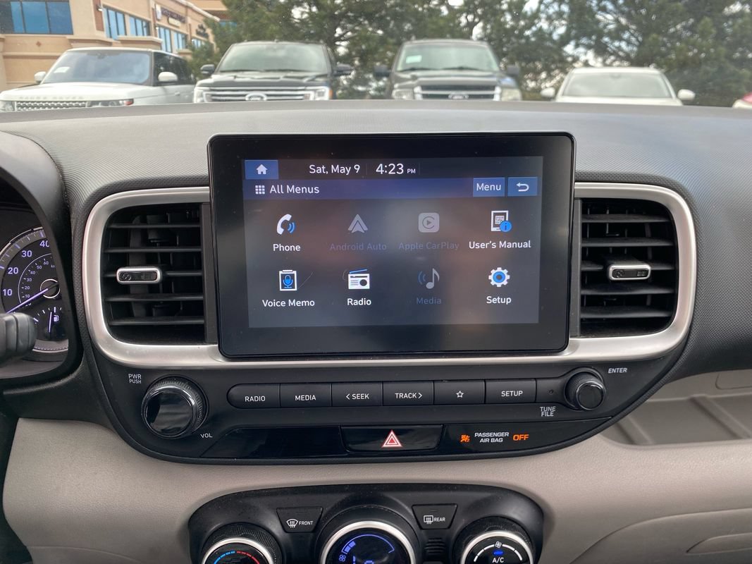 Used 2021 Hyundai Venue SEL FWD image 22