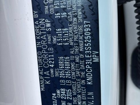 Used 2025 Kia Niro LX FWD image 20