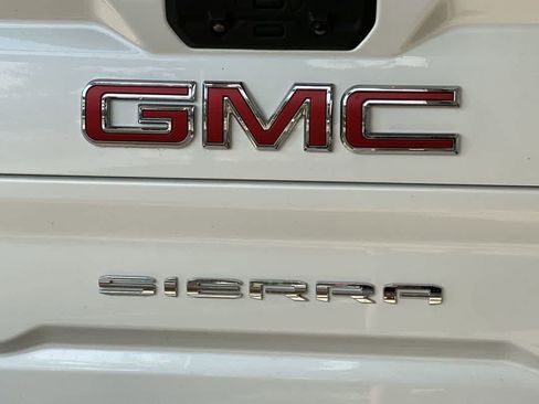 Used 2022 GMC Sierra 3500 SLT AWD/4WD image 11