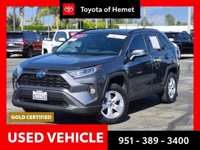 Used 2021 Toyota RAV4 XLE w/ Carpet Mat Package (TMS)