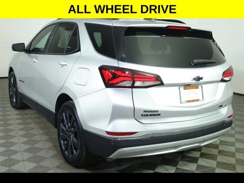 Used 2022 Chevrolet Equinox RS w/ Infotainment Package AWD/4WD image 5