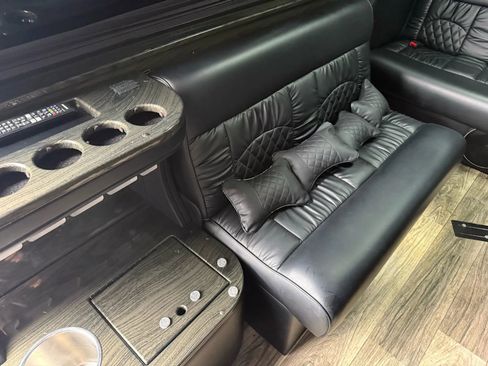 Used 2021 Mercedes-Benz Sprinter 3500 w/ Comfort Plus Package image 57