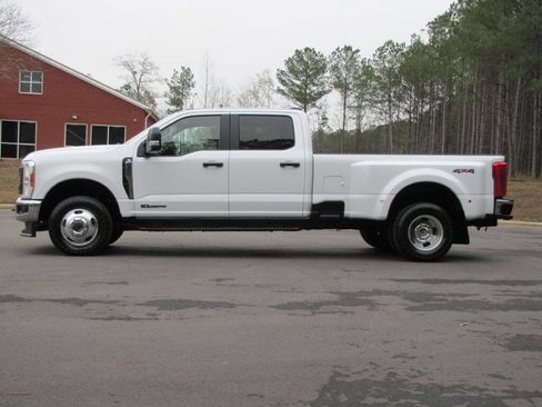 Used 2023 Ford F350 XL image 5