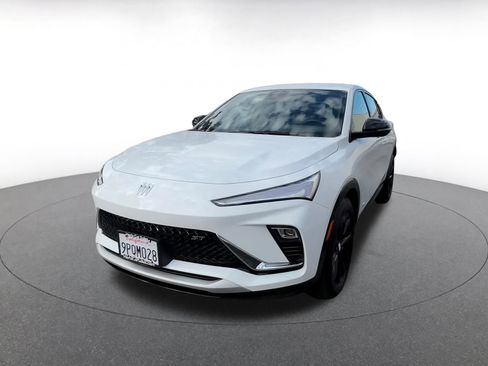 Used 2025 Buick Envista Sport Touring image 7