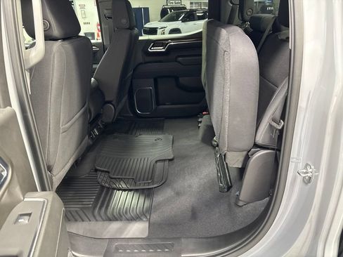 Used 2024 Chevrolet Silverado 1500 LT AWD/4WD image 33