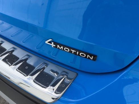 New 2026 Volkswagen Taos SEL AWD/4WD image 11