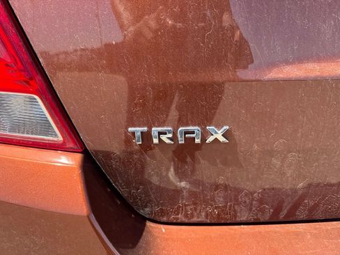 Used 2019 Chevrolet Trax LT w/ LPO, Protection Package FWD image 8