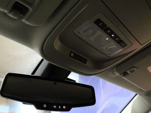 Used 2021 GMC Canyon Denali image 30