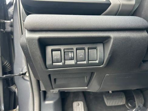 Used 2023 Subaru Outback Premium AWD/4WD image 19