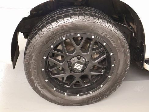 Used 2016 Toyota Sequoia Platinum image 7