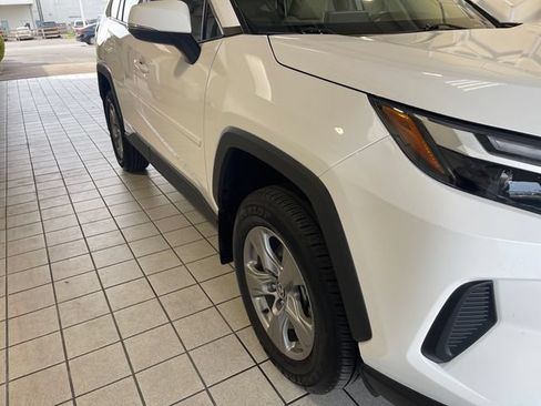 Used 2025 Toyota RAV4 XLE w/ Convenience Package FWD image 21
