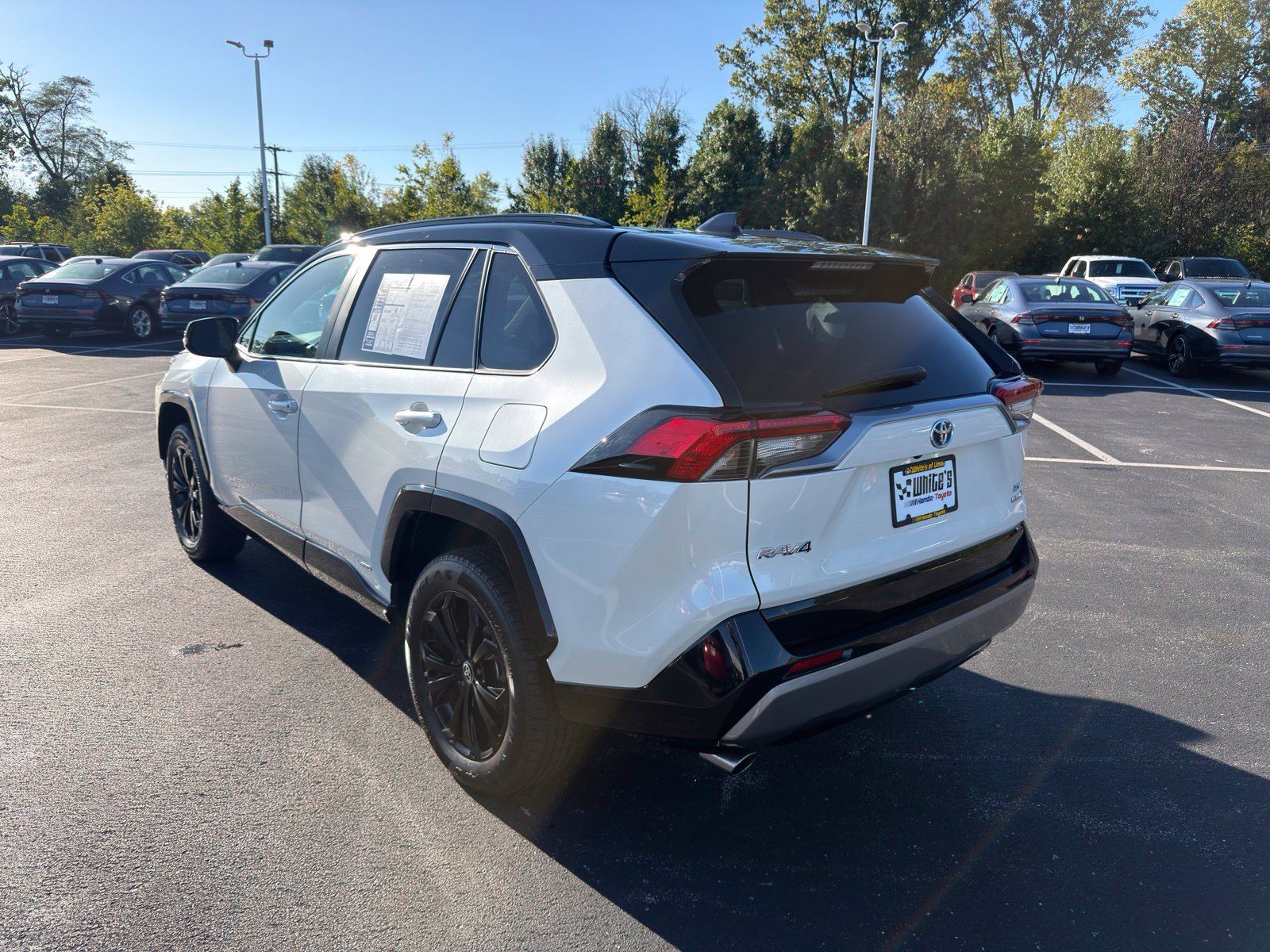 Used 2022 Toyota RAV4 XSE w/ XSE Grade Weather Package AWD/4WD image 4