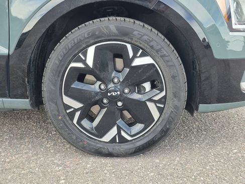 Used 2024 Kia Niro Wave FWD image 18