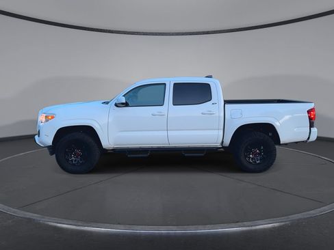 Used 2022 Toyota Tacoma SR AWD/4WD image 5