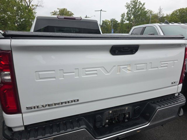 Used 2020 Chevrolet Silverado 2500 LTZ AWD/4WD image 13