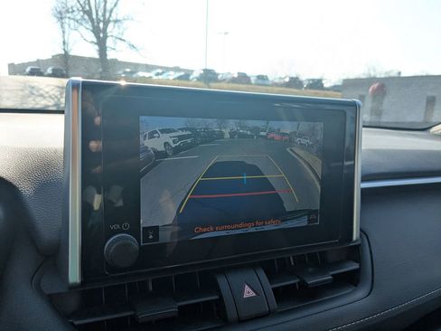 Used 2024 Toyota RAV4 LE image 17