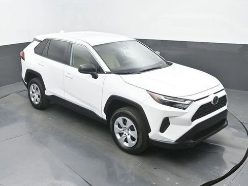 Used 2025 Toyota RAV4 LE image 26